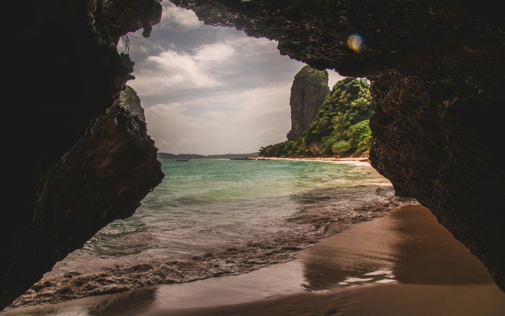 Phra Nang Cave Beach